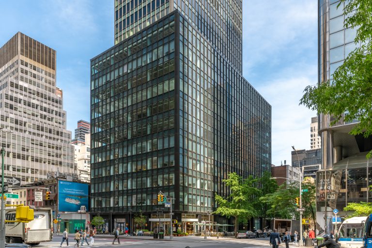 Bradford Allen Represents Macerich in 12,500-SF Relocation to 825 Third Avenue
