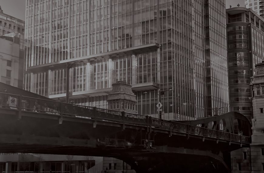 Greyscale image of Chicago skyline buildings